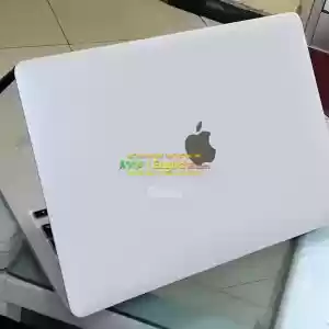Apple  M2 chip13-6 inch MacBook pro with apple M2 (space Cilver  color)8GB unified memory Price in Ethiopia